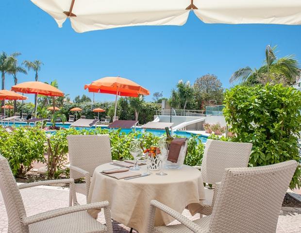 Acacia Marina Hotel Marina di Ragusa Exterior photo
