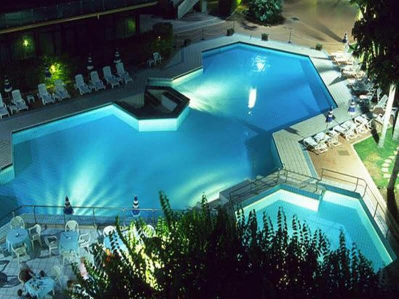 Acacia Marina Hotel Marina di Ragusa Exterior photo