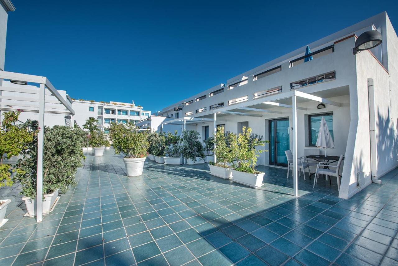 Acacia Marina Hotel Marina di Ragusa Exterior photo